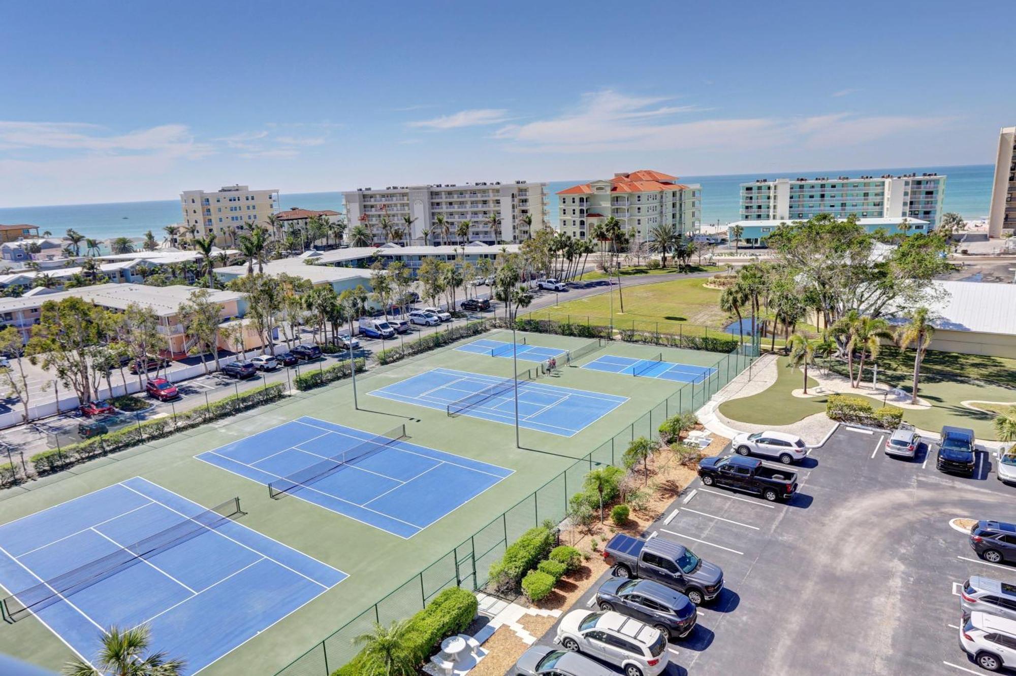 Bayshore Yacht & Tennis 216 Клиъруотър Бийч Екстериор снимка